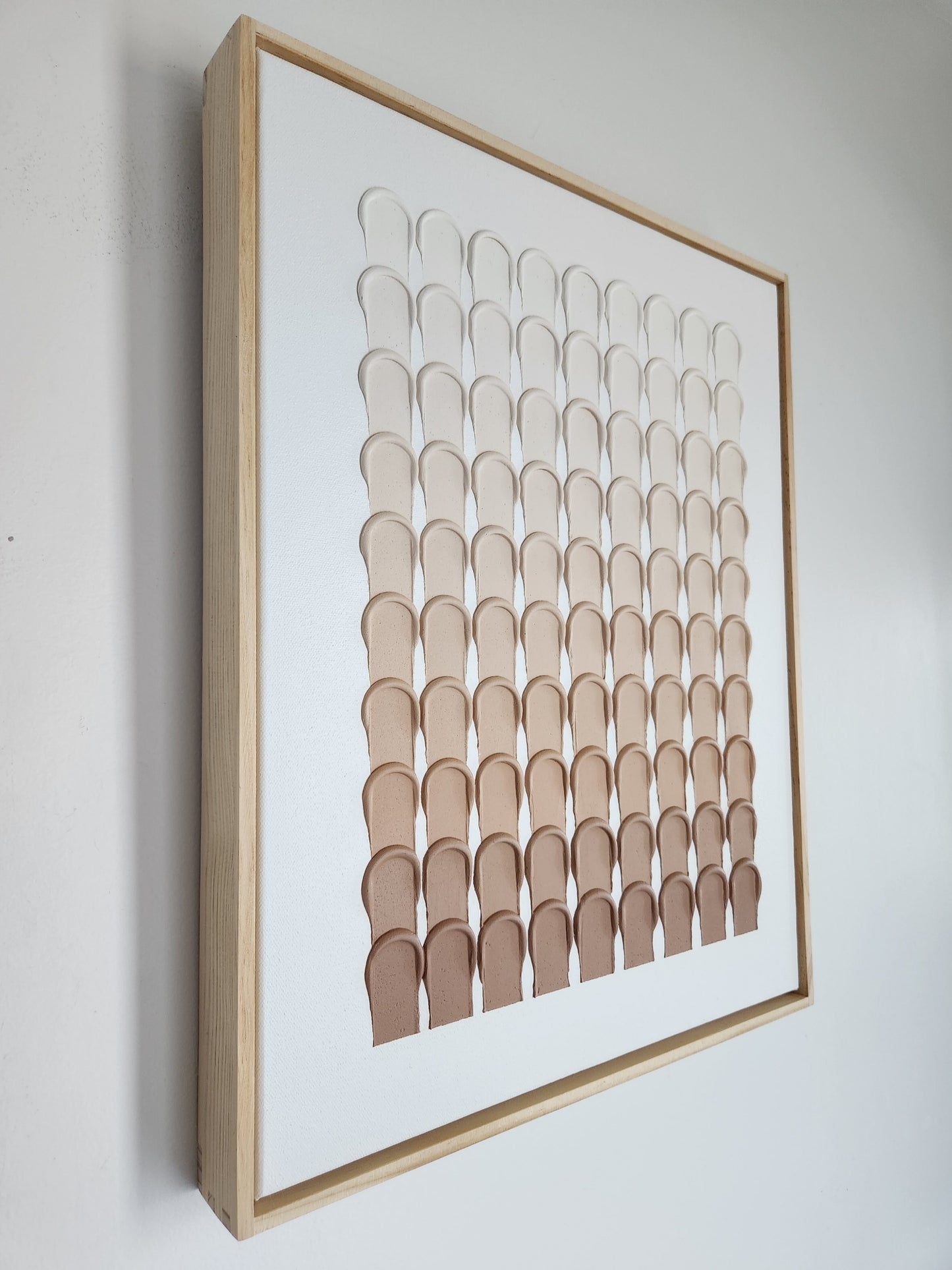 Minimalist Strokes Brown Fade