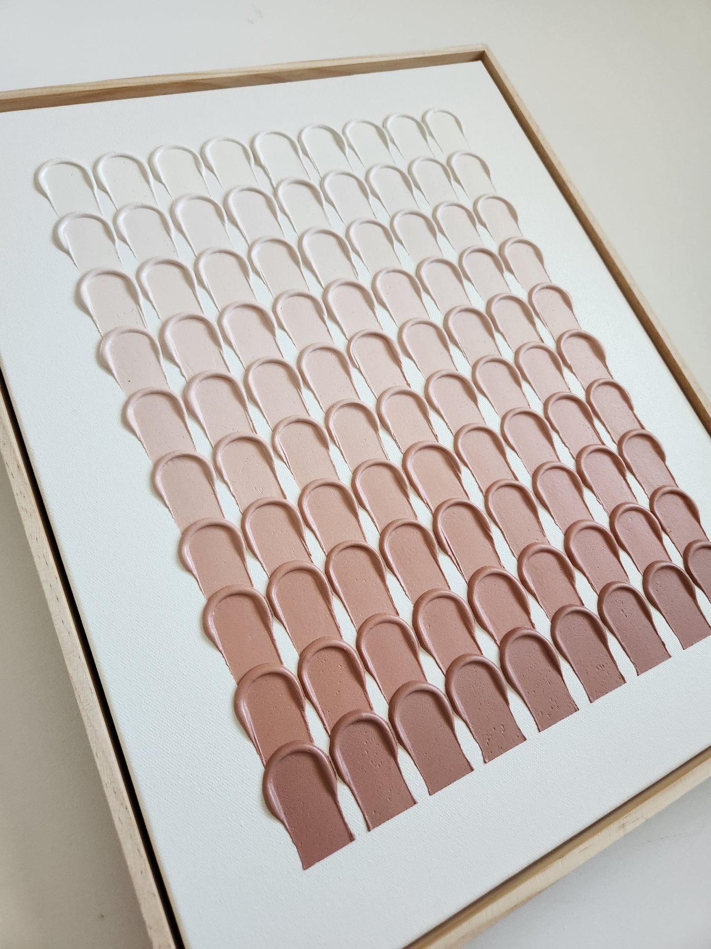 Minimalist Strokes Dusty Pink Fade