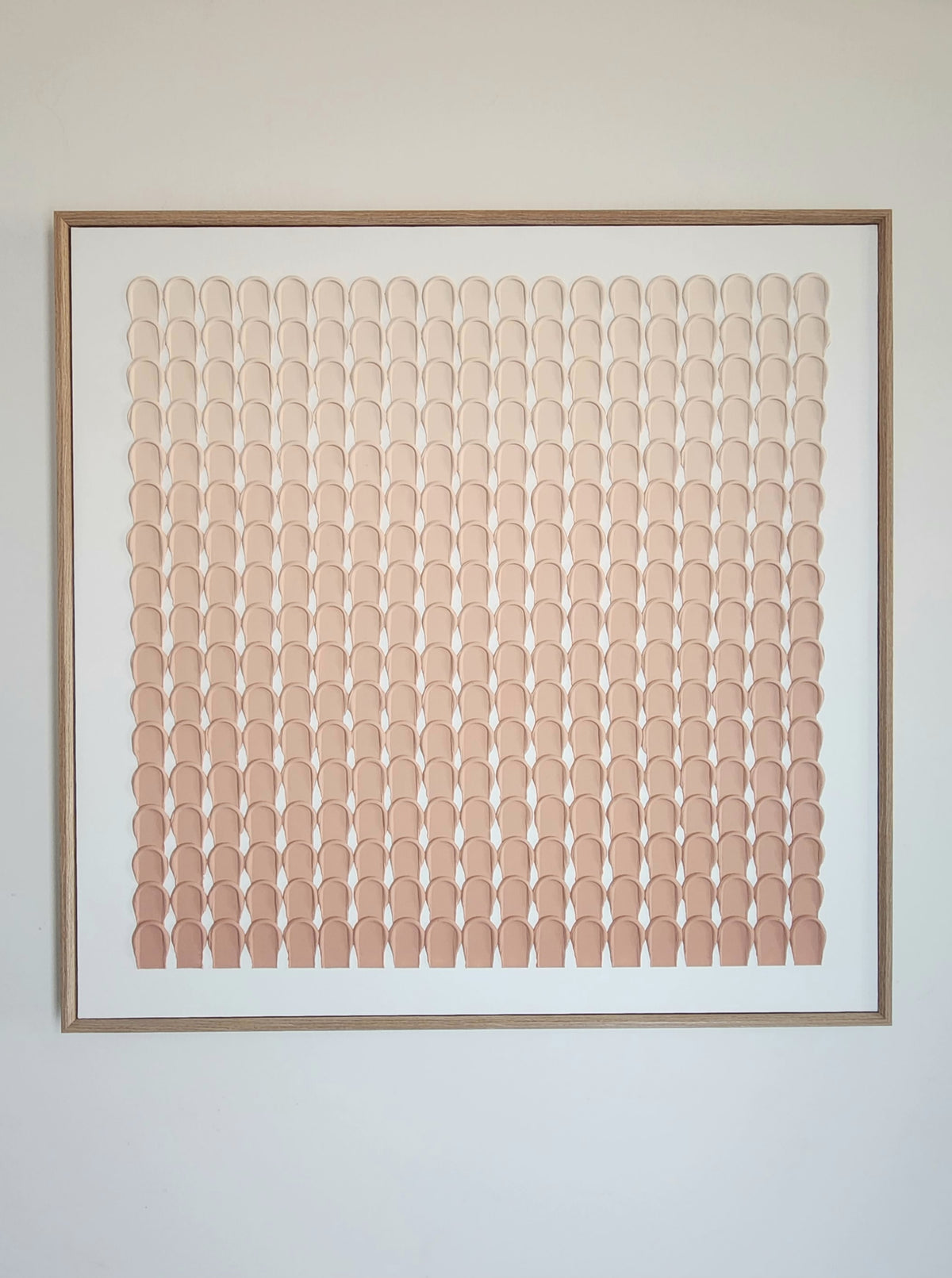 Minimalist Strokes (Pink Fade)